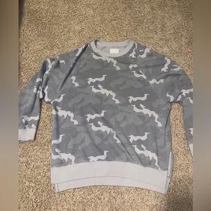 American eagle oversized crewneck